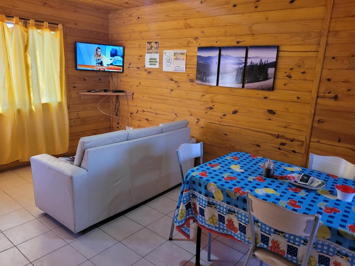 Cabanas Palo Blanco Gobernador Costa Esterno foto